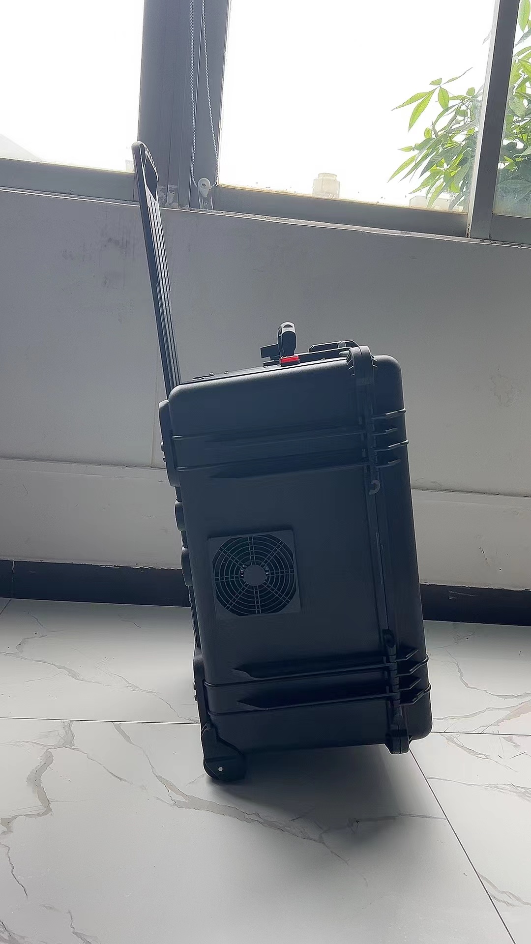 宁洱手拉箱型移动通信干扰器